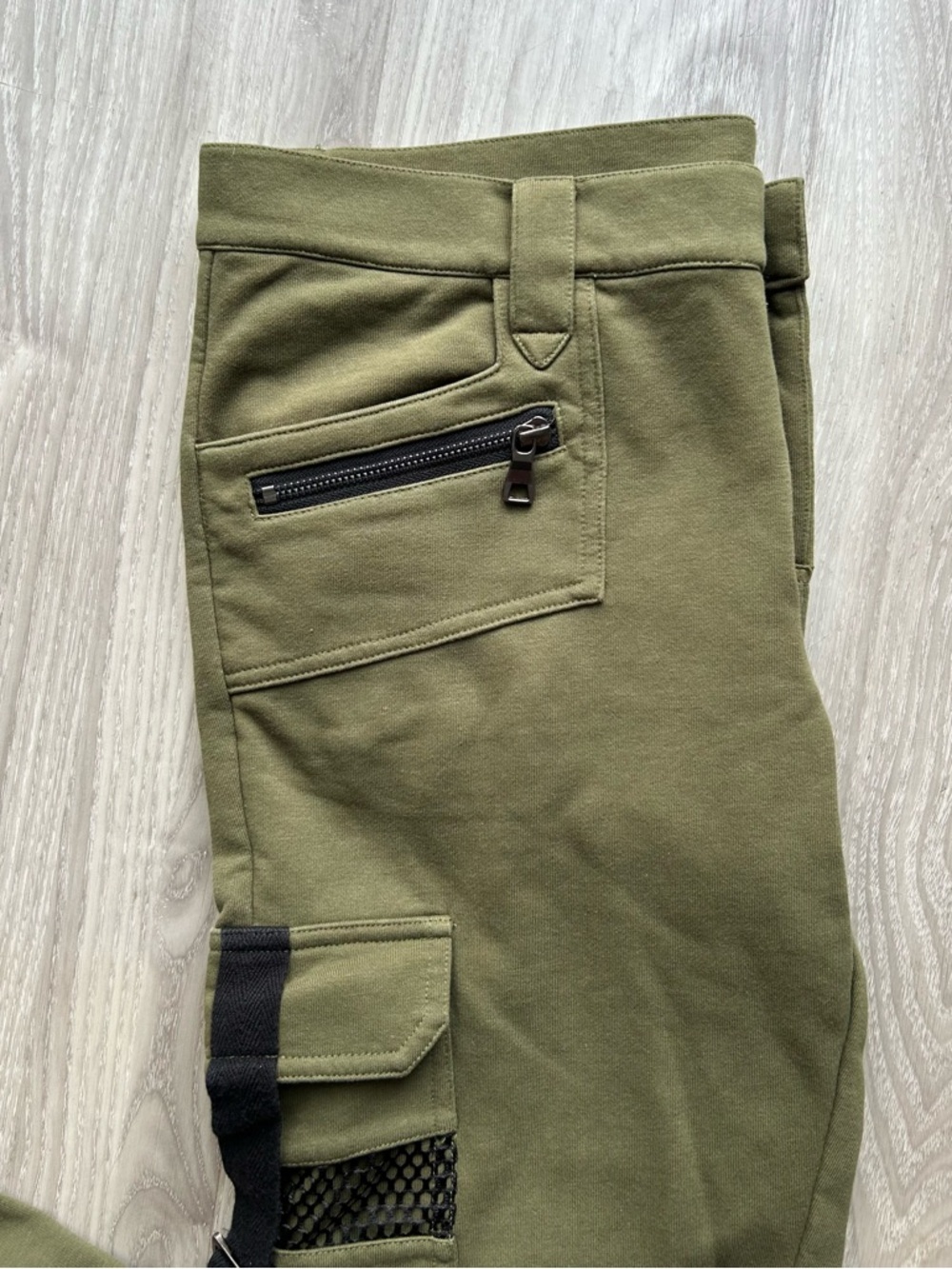 Andrew Christian | Army Cargo Pants in Olive (Medium) - Picture 7 of 15